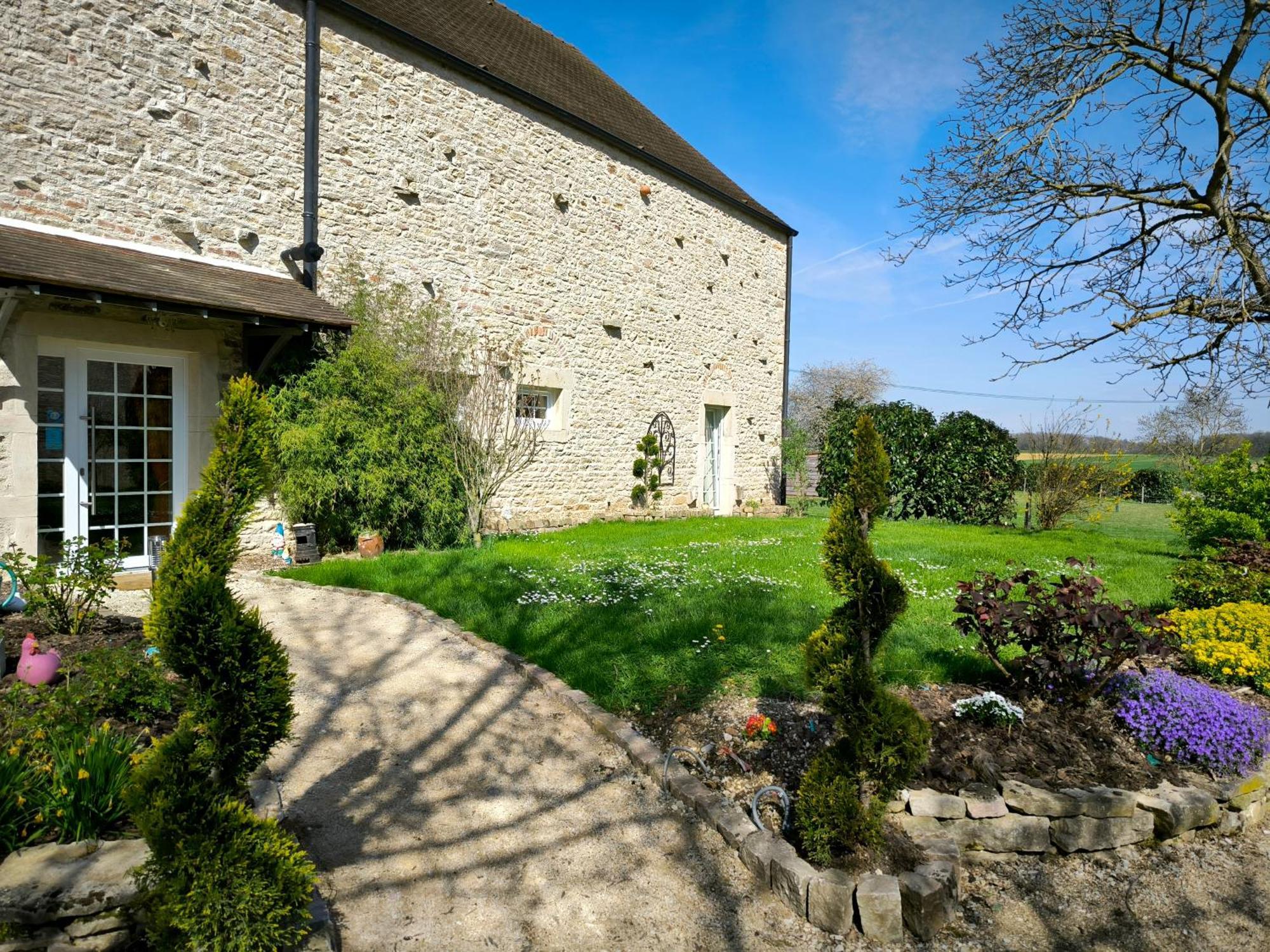 Bed and Breakfast La Grange De Moisey Marigny-les-Reullee Екстер'єр фото